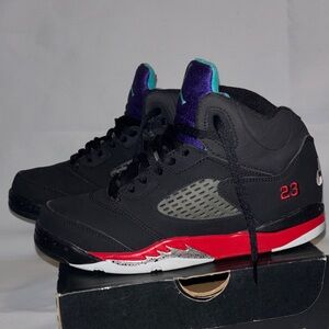 Nike Jordan 5 Retro (PS)Black and Red Sneakers CZ2990 001 Size 3y